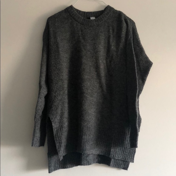 H&M Grey sweater